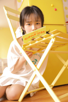 舌绕指探洞深深下一句是什么?